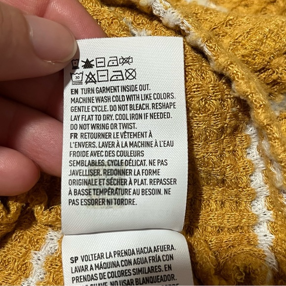 American Eagle Outfitters - Size X-Small - Picture 13 of 15